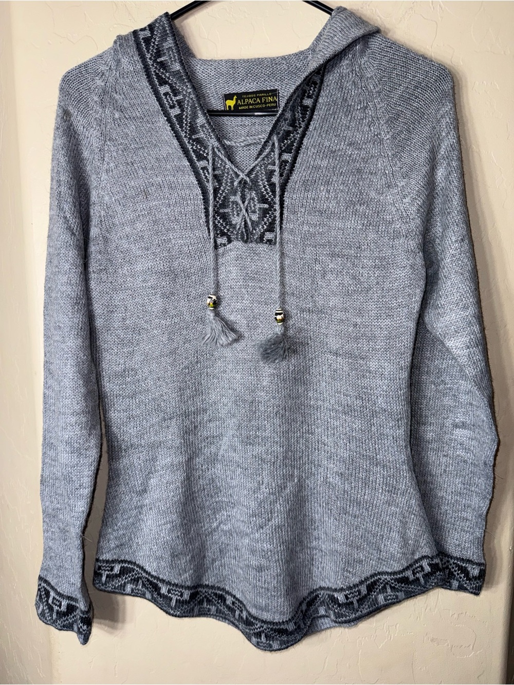 Alpaca Fina Peru Gray Hooded Alpaca Blend Sweater Beaded Tassel Boho Women M